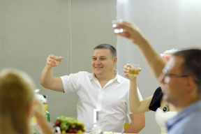 Конвейер репрессий. Образцового старосту деревни под Бобруйском бросили за решетку. В Гомеле судили родного брата экс-политзаключенного